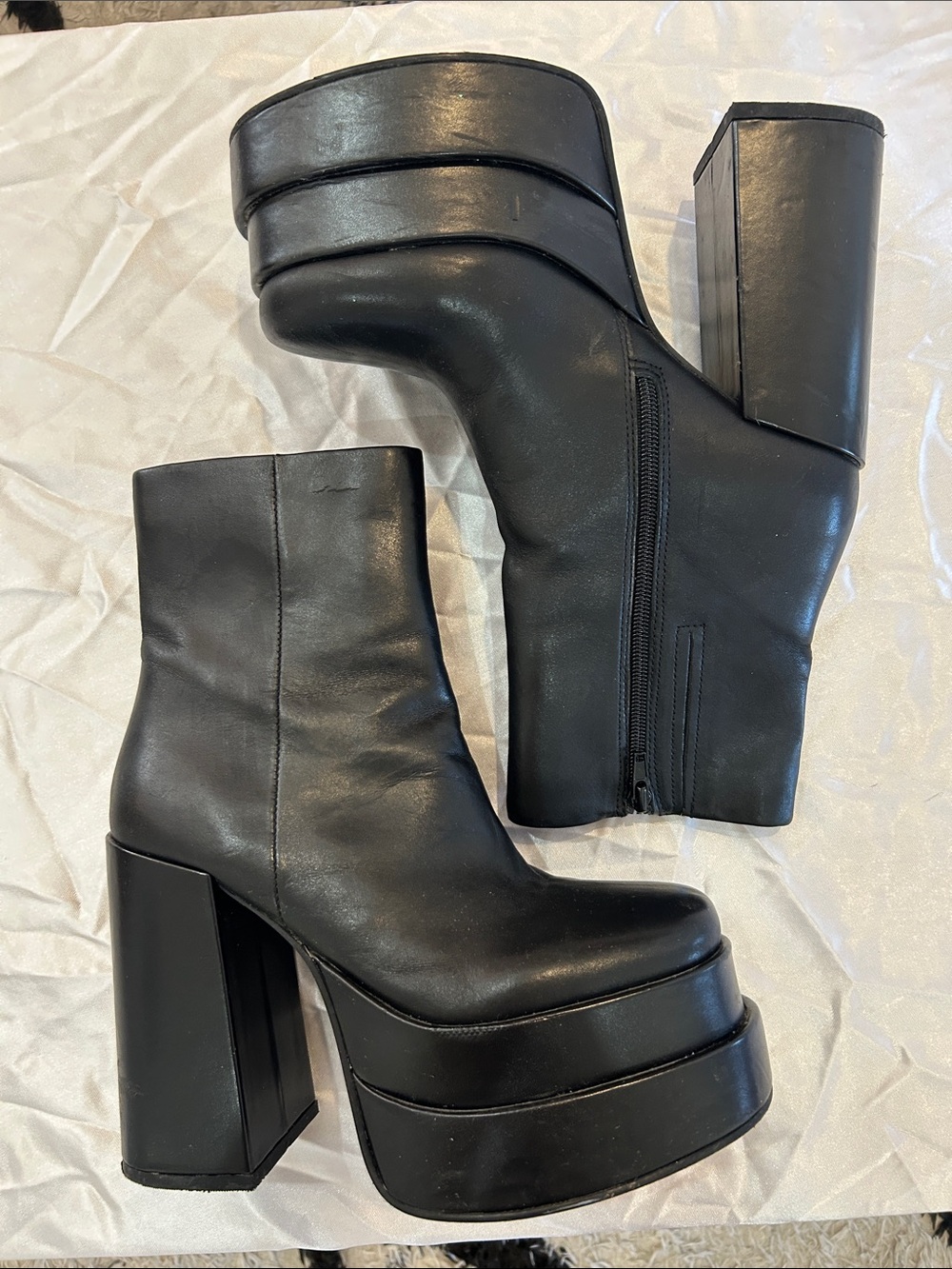 Steve Madden Black Leather Platform Ankle Boots